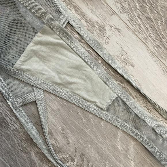 NWOT Taryn Winters Bespoke Floral Sequin Beaded Bra Thong Set 32C S - Picture 10 of 10